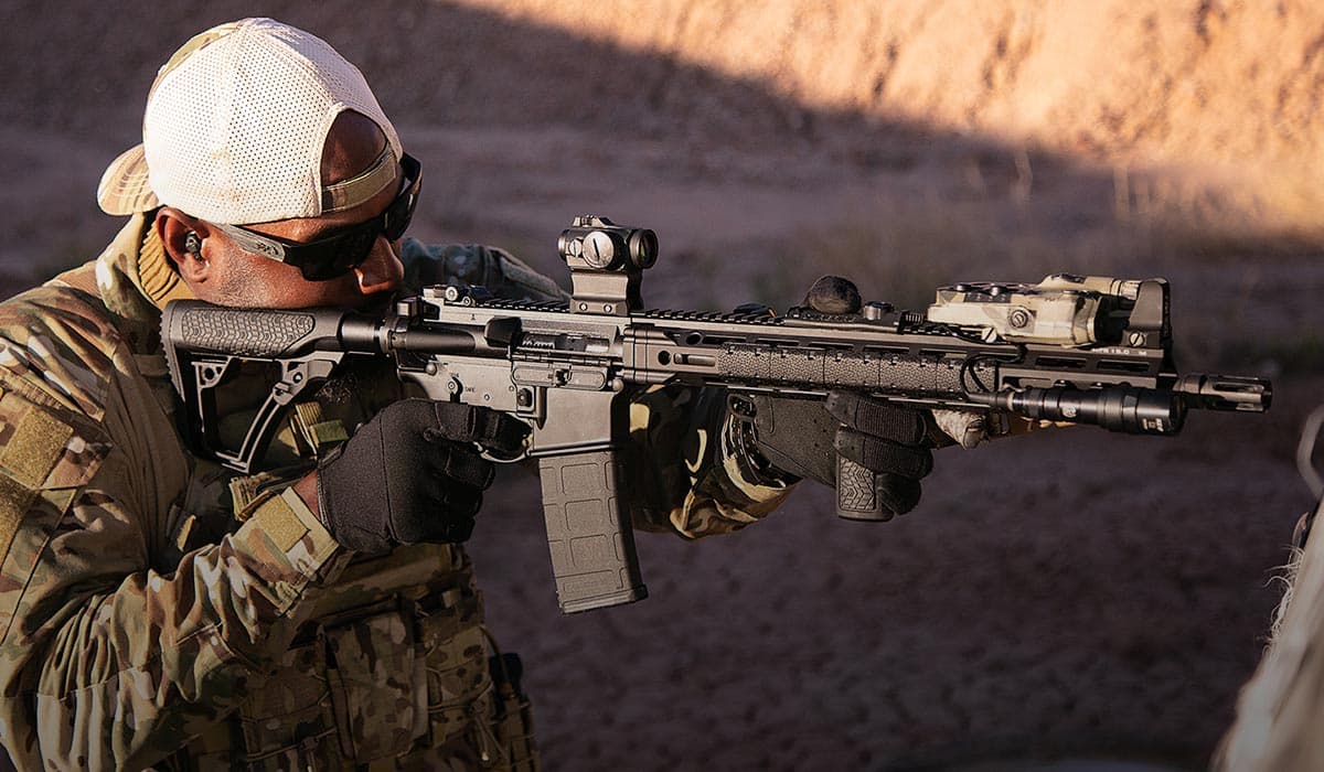 7 Benefits of an M-LOK Rail